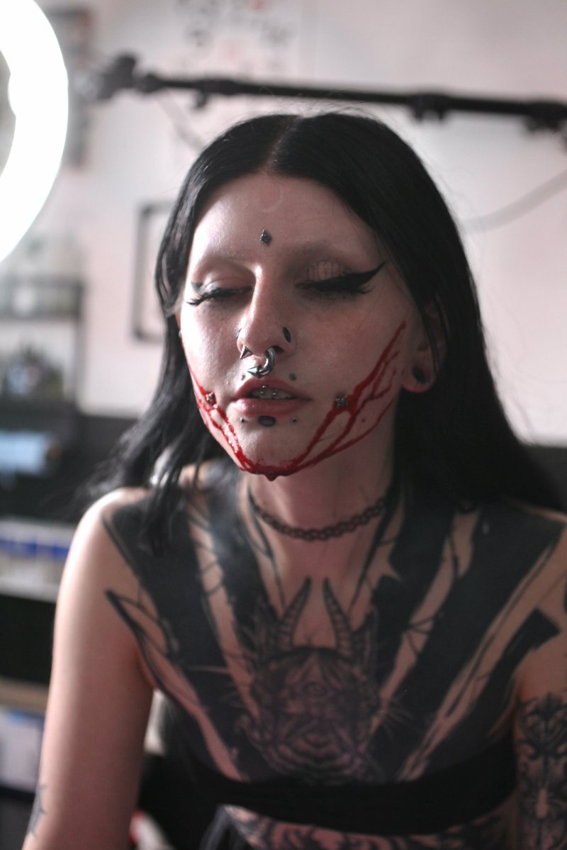 pvncture_ritual's tweet photo. Needles are beautiful, pain is beautiful 🖤 https://t.co/oZfUgEzGcb