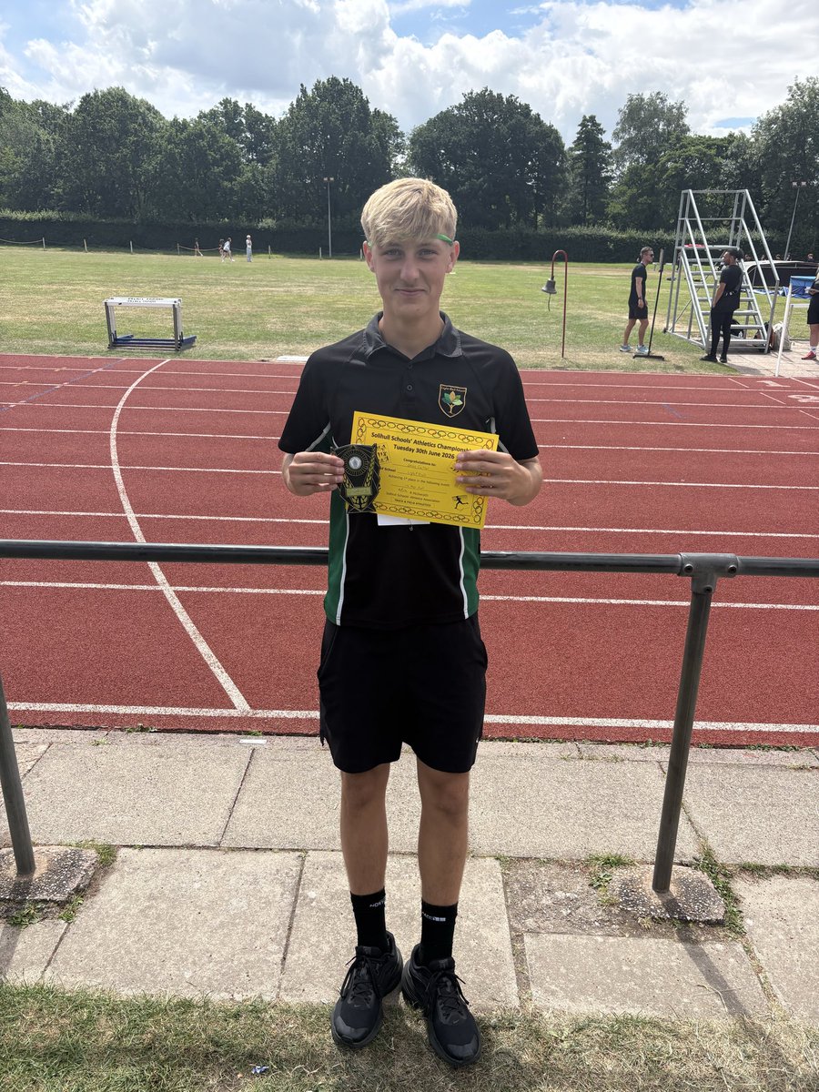 LightHall_PE's tweet photo. Well done to Gabe &amp; Kuda who smashed their throwing events today! Gabe was 1st in U16 Shot Put &amp; Kuda was 3rd in U16 Javelin 👏🏼 #TEAMLIGHTHALL @lighthallschool https://t.co/vNADzNB84f