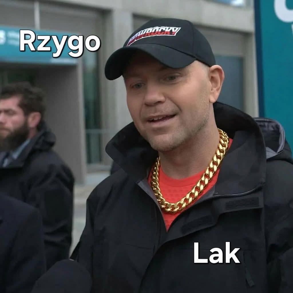 Stasznazaba's tweet photo. Zastanawiam się czy tak będzie ortograficznie poprawnie? 🤔
A zdjęcie przypadkowe 😉 https://t.co/Tjh3NVV0rM