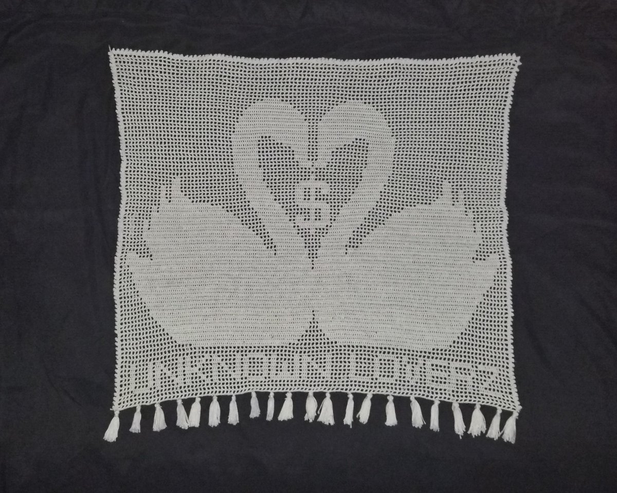 hairkikiz's tweet photo. Fillet crochet inspired by UNKNOWN LOVERZ by slayyyter 
Made by me :) https://t.co/9vMt7hwAeF