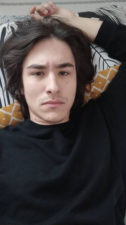 FatherDegilim's tweet photo. Dünyanın en cringe insanı mk https://t.co/827tWk1AtM
