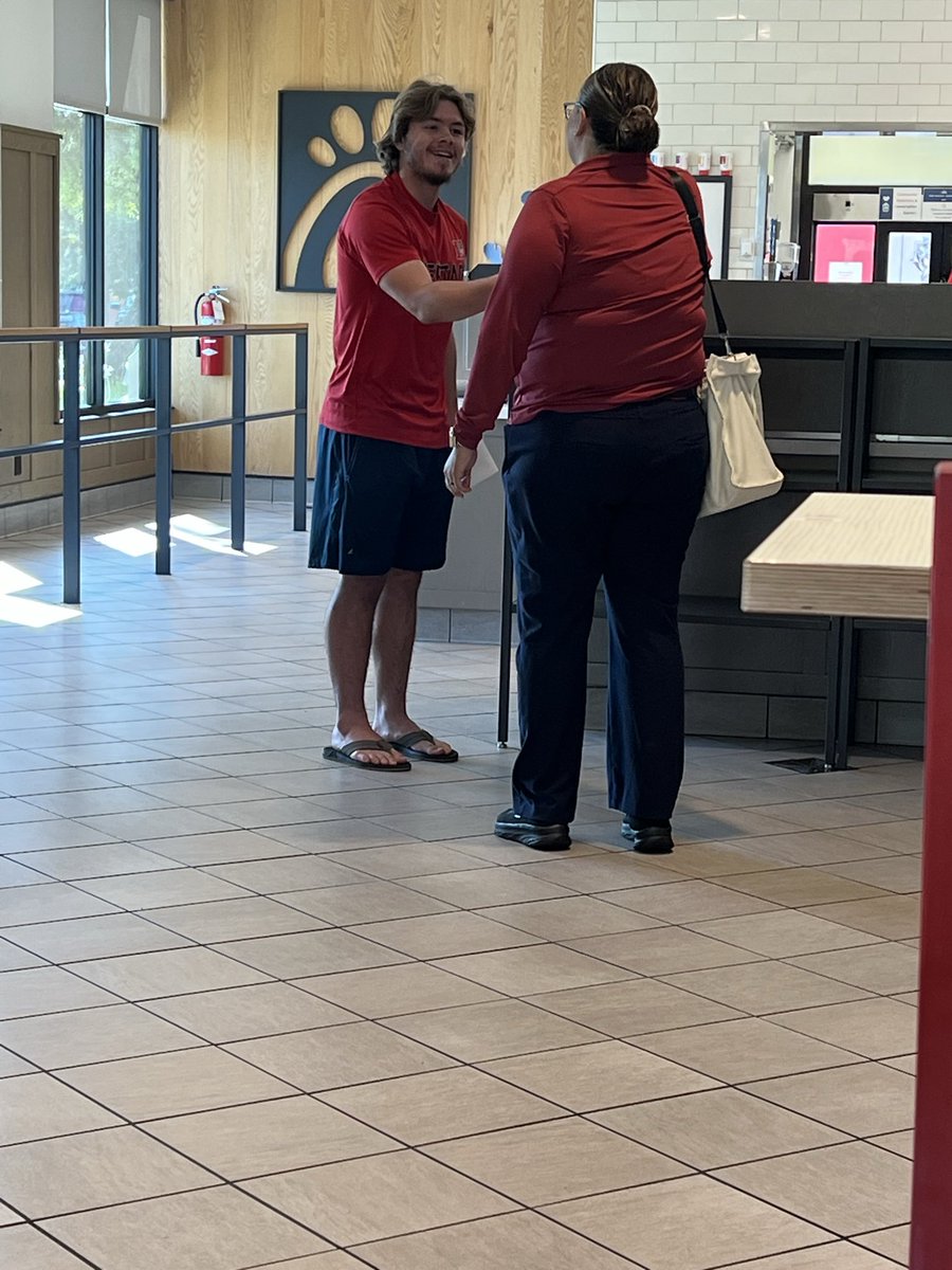 HaydenHill27's tweet photo. Working on community connections. Leadership on and off of the field. https://t.co/ez9Di91xVI