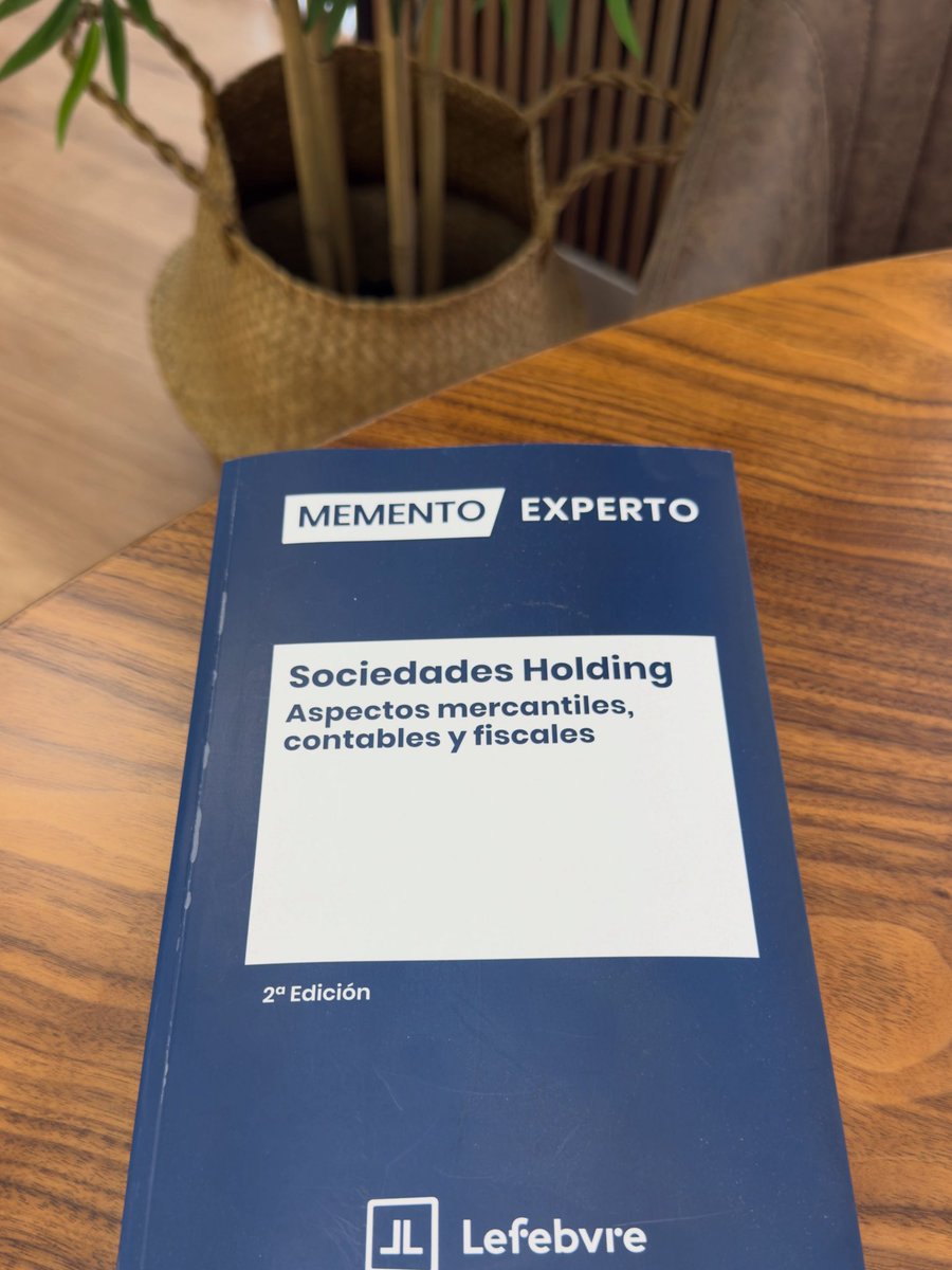 JuanAlbertoCB84's tweet photo. 📚 Hoy toca seguir profundizando en una de las herramientas más potentes de planificación empresarial y patrimonial: las sociedades holding.

Ventajas organizativas con importantes implicaciones fiscales y mercantiles. #holding #asesores #fiscal #elche https://t.co/GkyHa7bgfO