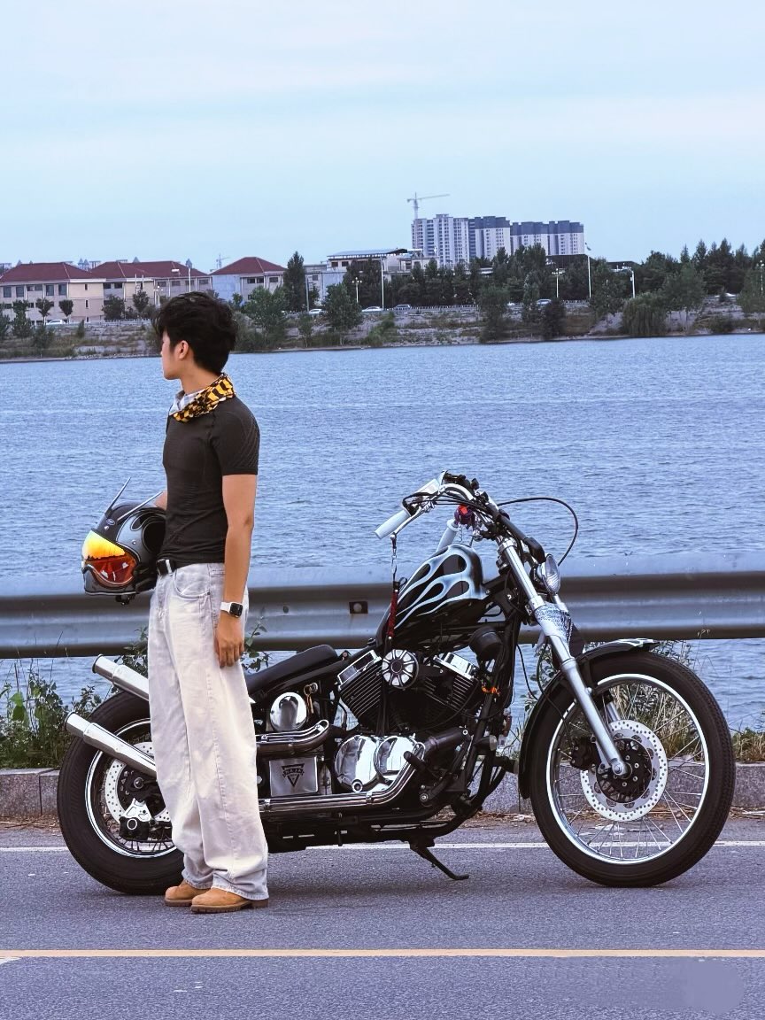QGO183's tweet photo. 夏天来咯 https://t.co/kvFxWyyYdj