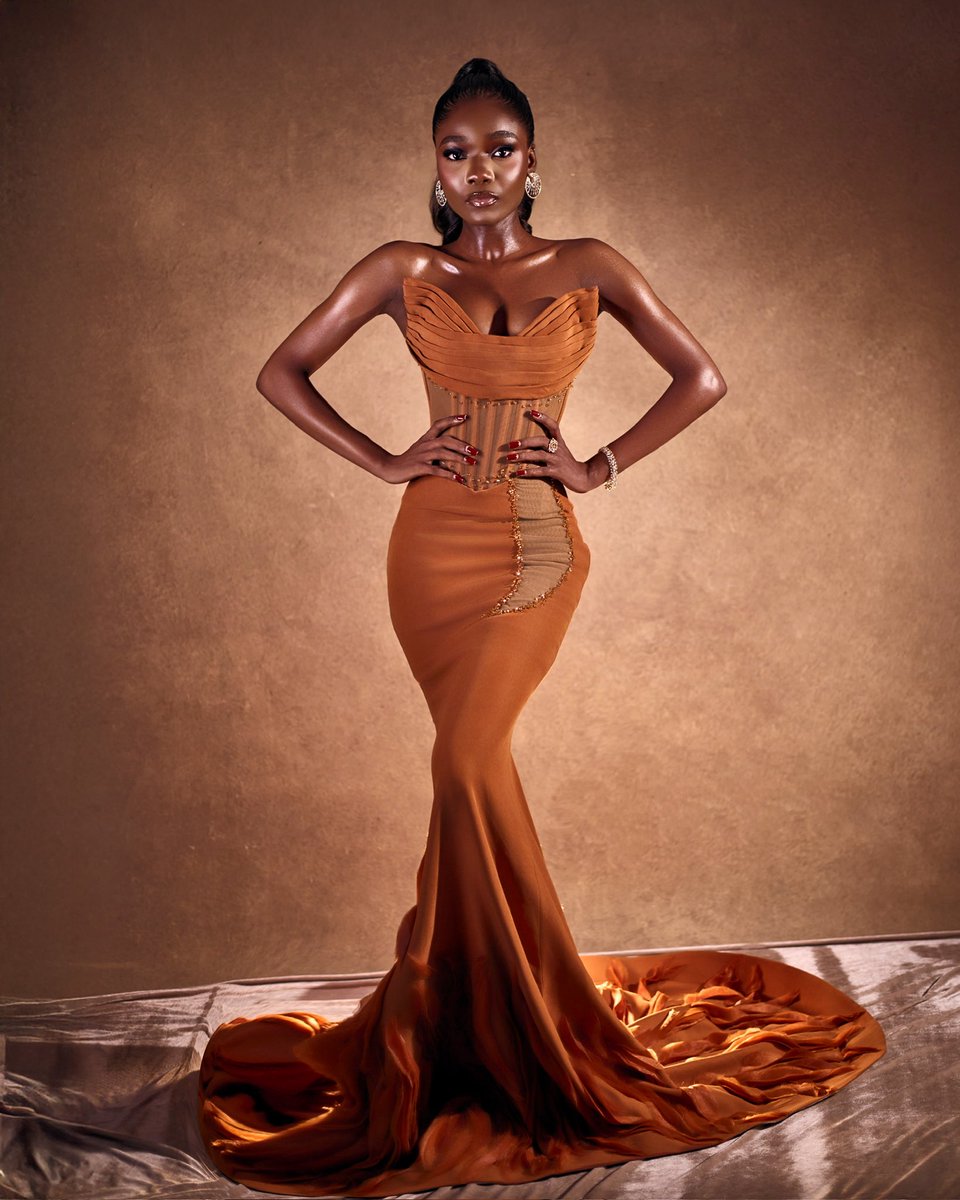 Therealkassy__'s tweet photo. I just won the grammy for best in modeling. 🤎 https://t.co/9v2scowLao