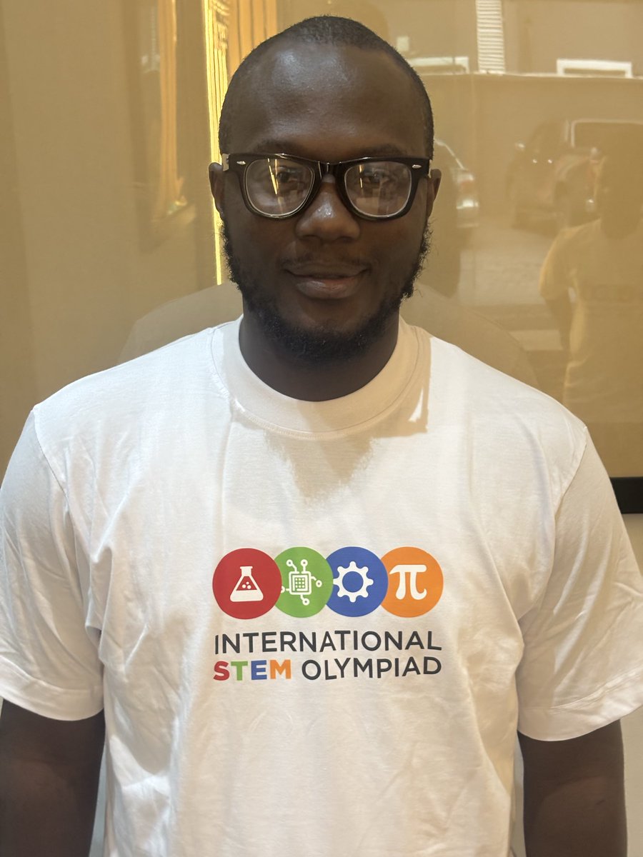 winexviv's tweet photo. This teacher has not left the shores of Nigeria before, but this week he will be going on an all-expenses-paid trip to Rome, Italy, because the student he taught did well at the 2026 South East Maths Olympiad and gave him the opportunity.

It’s always a thing of joy to reward the effort of teachers.