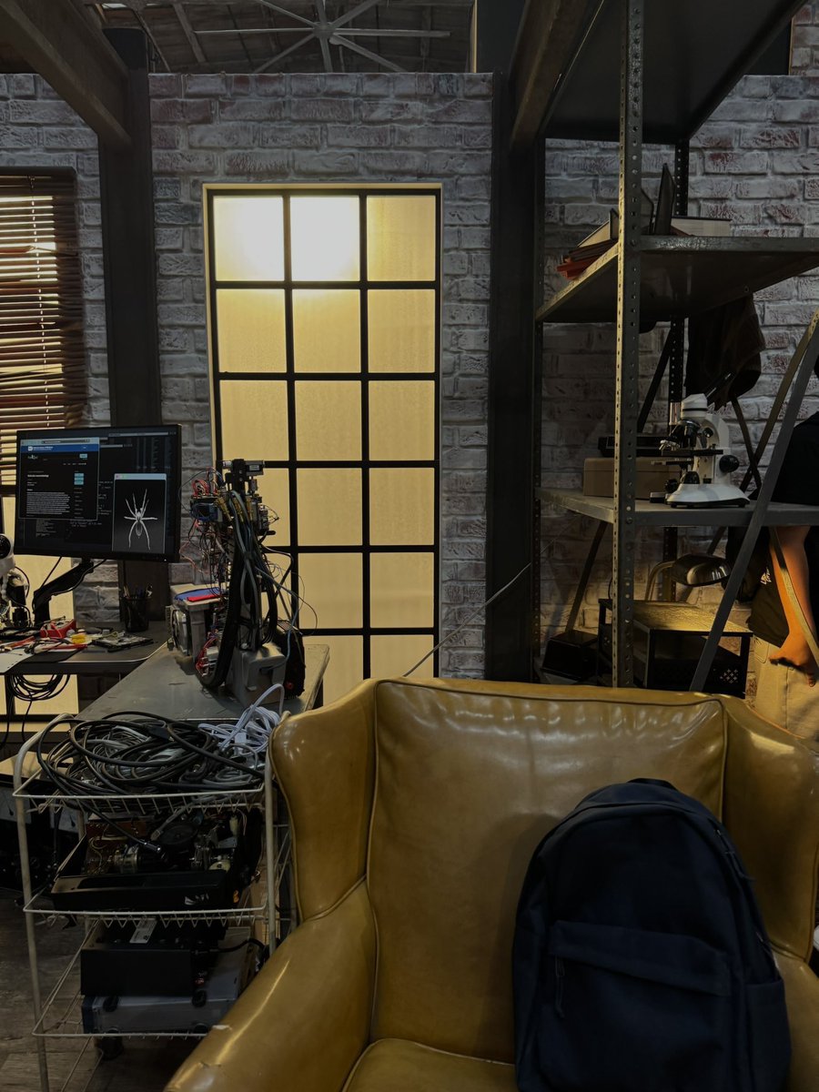 mcu_den's tweet photo. New look at Peter Parker’s apartment in ‘Spider-Man: Brand New Day’. https://t.co/mdA3ItjmmI