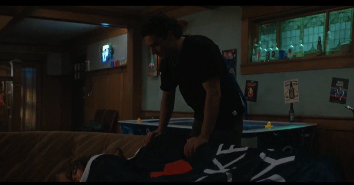 zarapliers's tweet photo. the concept of garrett giving hannah 3 brothers but hannah blessing him with the only sister he’s ever known in allie https://t.co/SbVYU24fwh