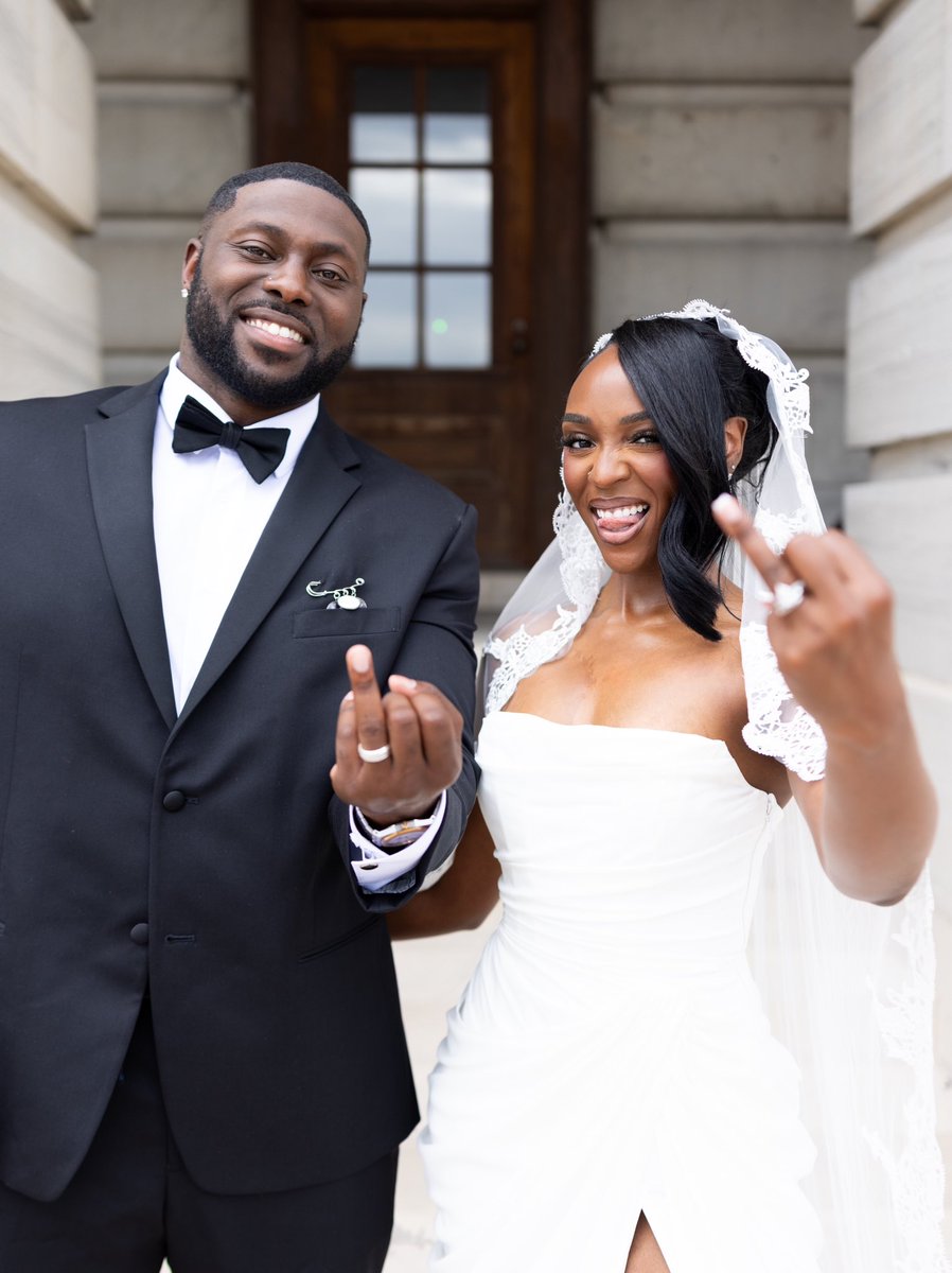 tiaraxalivia's tweet photo. Mr. &amp; Mrs. Hilliard 💍
📸: @unleash.photo on IG https://t.co/cyT89Mf1DI