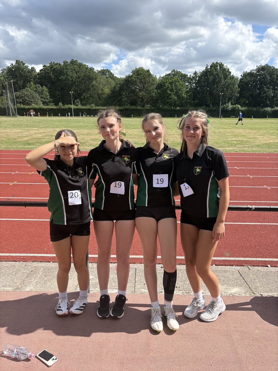 LightHall_PE's tweet photo. Our U16 relay teams were on form today! The girls came 3rd in their final π₯ & the boys came 1st π π₯ against tough opposition! Fantastic work guys we are so proud! #TEAMLIGHTHALL @lighthallschool https://t.co/r5zvLoWk5V