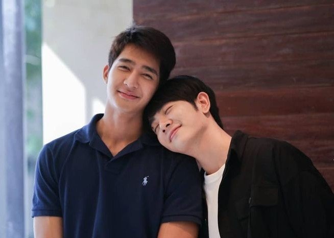 yapnilsc's tweet photo. in those 11 years they've been together, i think it's impossible that they never felt anything for each other..... https://t.co/u6Oet5YreI