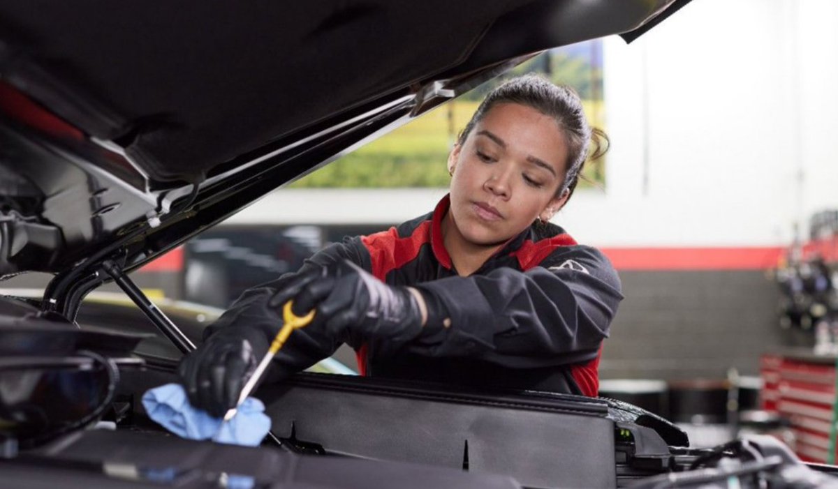 ConicelliSpring's tweet photo. Busy schedule in Delaware County? 🛠️ 📅🏃‍♂️‍➡️ 

Experience Conicelli’s Express Service on Baltimore Pike! Get professional maintenance while you wait, and get back on the road in no time. Schedule your express visit now: https://t.co/llmzhyJ0J6 

#ConicelliToyotaOfSpringfield https://t.co/lVm8QBiCHh