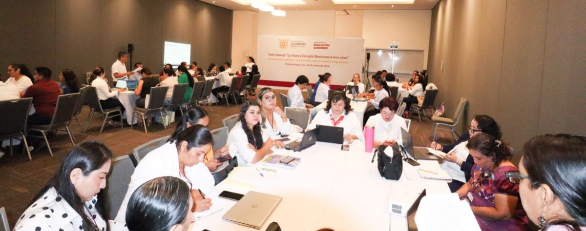 Gob_Guerrero's tweet photo. 👩🏫📝 #SEGInforma | En mesas de trabajo, docentes de Guerrero analizan y comparten sus experiencias pedagógicas dentro del Foro de la NEM. Cada historia de aula suma a la construcción de una visión educativa compartida.
#EducaciónQueTransforma https://t.co/8McL0bybW8