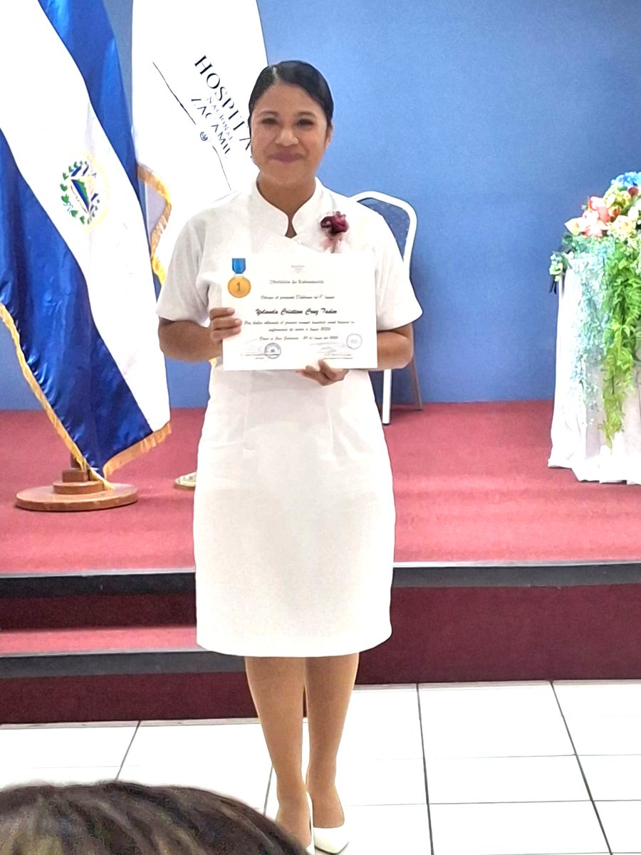etps1010's tweet photo. 🟣ORGULLO ITETPS🌟🙌🏥
El Instituto Tecnológico Escuela Técnica para la Salud felicita a la señorita Yolanda Cristina Cruz Tadeo estudiante en servicio social del ITETPS, por obtener el (Primer Lugar nivel Técnico en Enfermería), Hospital Nacional Zacamil 👏🥇👩‍⚕️
30 DE JUNIO 2026. https://t.co/N2gN1FqDL9