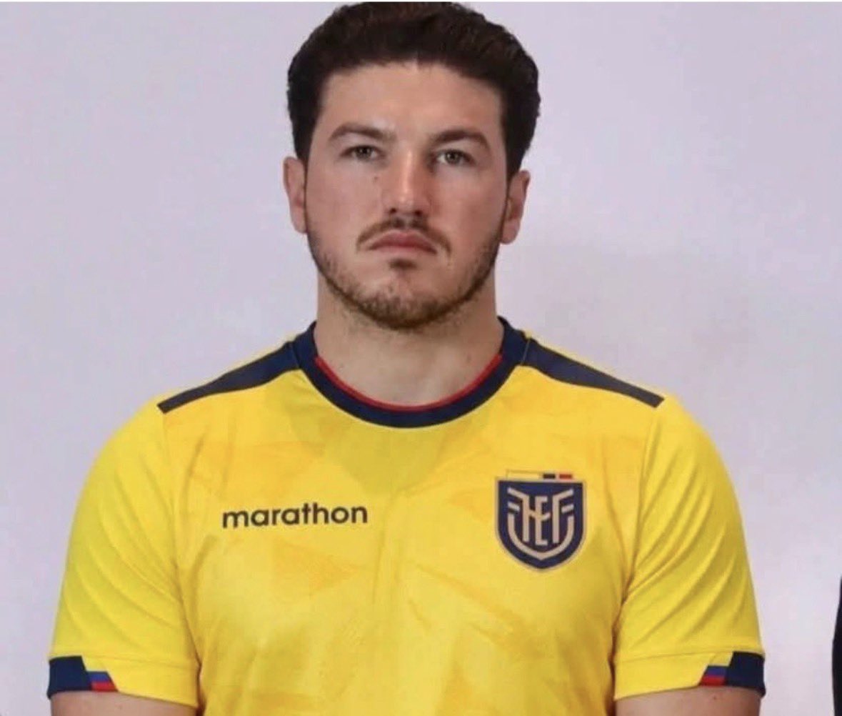 JuanYvesPalomar's tweet photo. Comparte este Samuel García ecuatoriano para que gane México 🇲🇽 https://t.co/9B82skVl9C