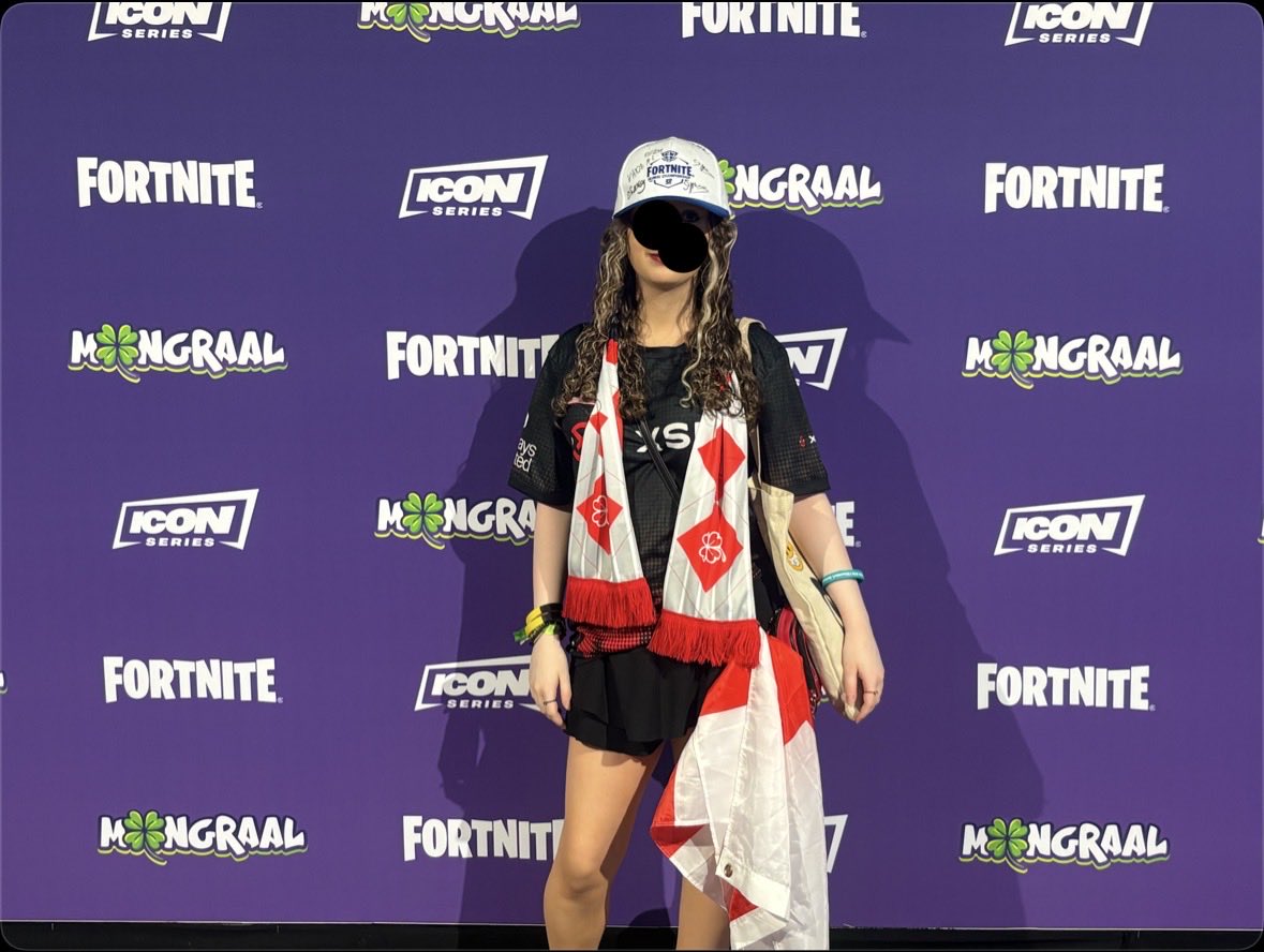 Freyafncs's tweet photo. @mongraal had the BEST day ever at your event 💪🐐 congrats on the skin 🥳 and hosting such a cool day🏴󠁧󠁢󠁥󠁮󠁧󠁿🏴󠁧󠁢󠁥󠁮󠁧󠁿🍀  @MrSavage @FNCompetitive https://t.co/GKV6b6t7o9