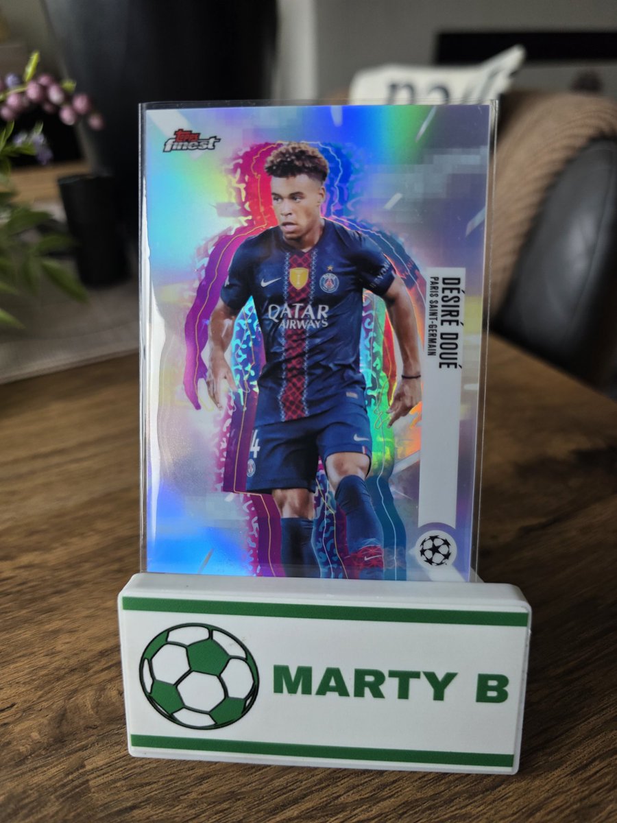 FenianPhantom's tweet photo. Doue and Henry case hits...beautiful cards @CardPurchaser @AlienCardsHQ https://t.co/RAl84zVfrJ