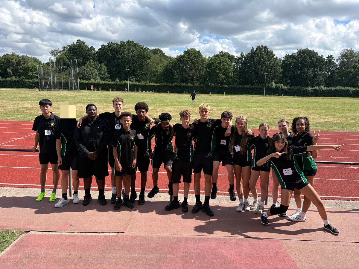 LightHall_PE's tweet photo. Well done to #TEAMLIGHTHALL today - what a wonderful day. Our Y10s enjoyed their final Borough Athletics π It is now the countdown to Sports Day on Friday! β½οΈππ₯πβΉοΈπ
π΄π΅π’βͺοΈ @lighthallschool https://t.co/fiTHcfFp31