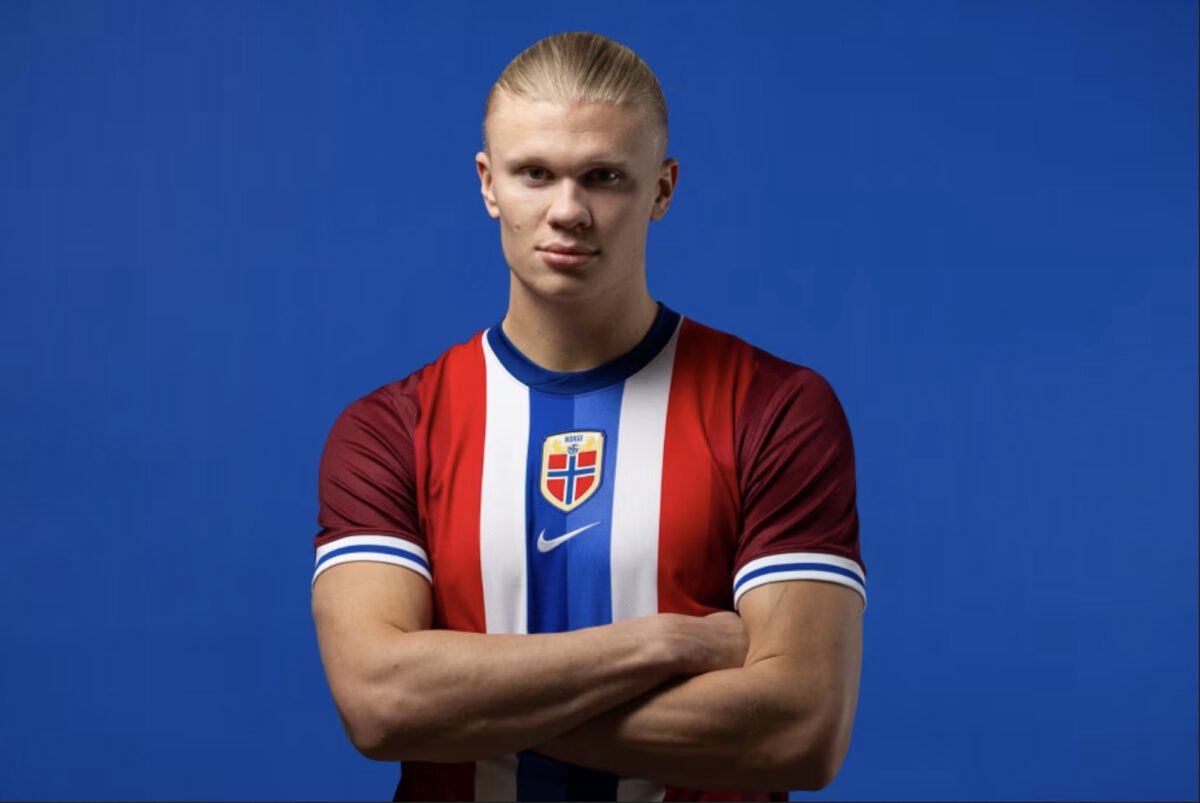 FCB_nenn's tweet photo. Goles en fase KO de mundial:

🇳🇴Erling Haaland - 1 
🇵🇹Cristiano Ronaldo - 0

Haaland lo hizo con NORUEGA, cual es la excusa ahora? https://t.co/Df9UZI3mBH