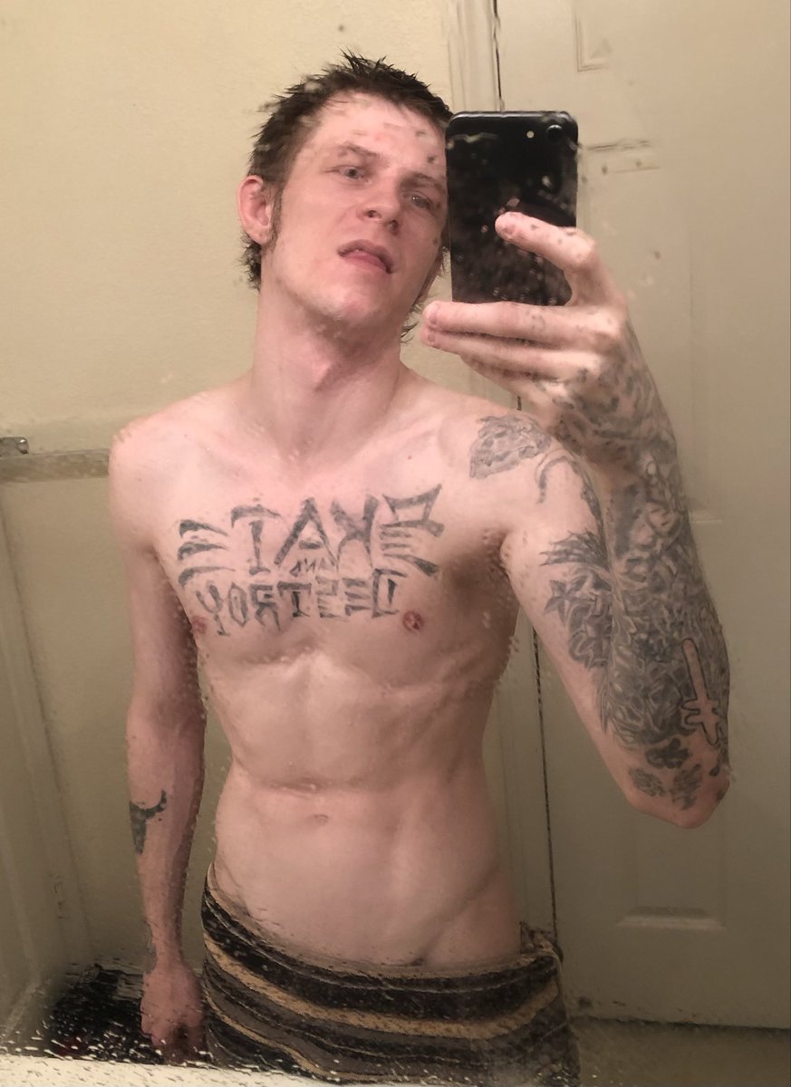 not_nup's tweet photo. Post workout shower goes hard. #mlm #onlyfans #contentcreator #fitness https://t.co/jbjO3bnhnc