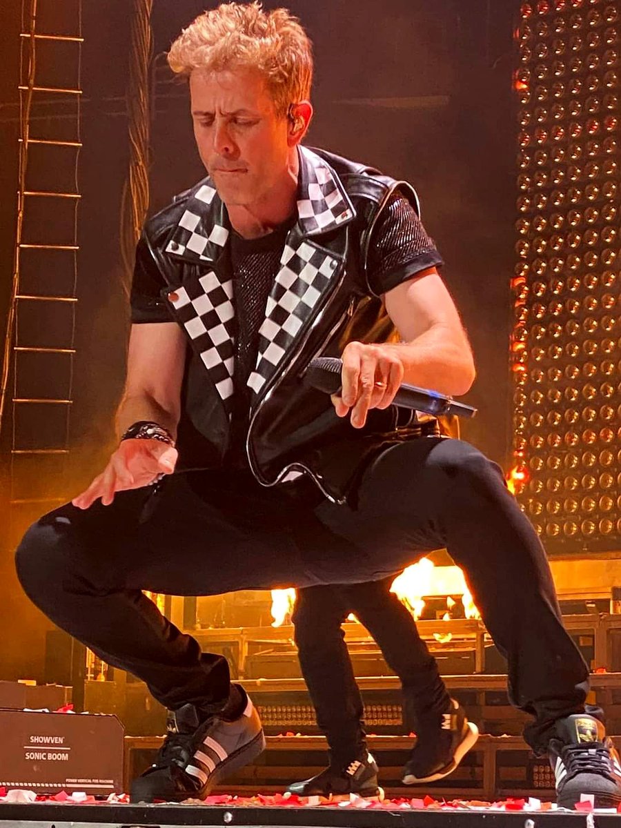 JoeysPackage's tweet photo. #MACATTACK
Happy #TakeMeBackTuesday, all! - T
#MixtapeTour2022 #JoeyMcIntyre #NKOTB https://t.co/xWtD6v2Noj