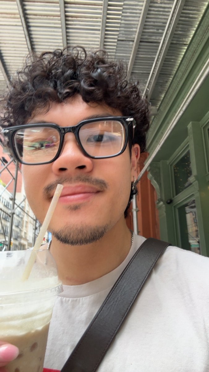 DannyDumbling's tweet photo. NYC Pride was fun 😌 https://t.co/r3RNOTIrdZ