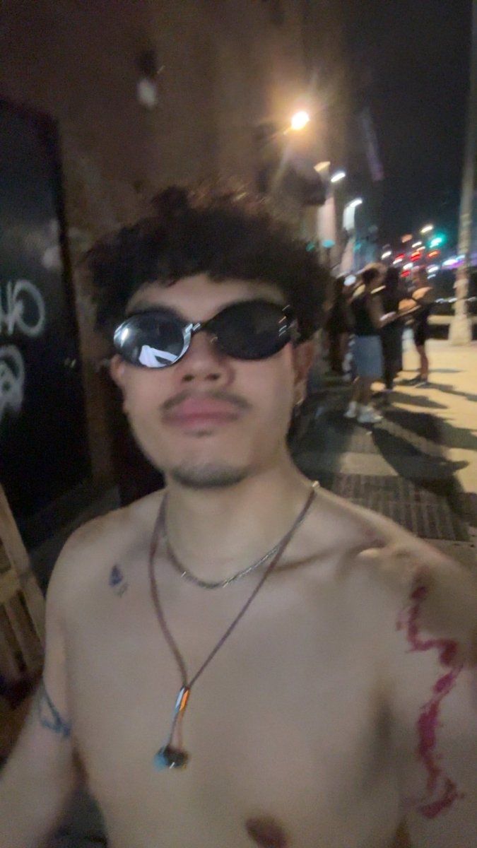 DannyDumbling's tweet photo. NYC Pride was fun 😌 https://t.co/r3RNOTIrdZ