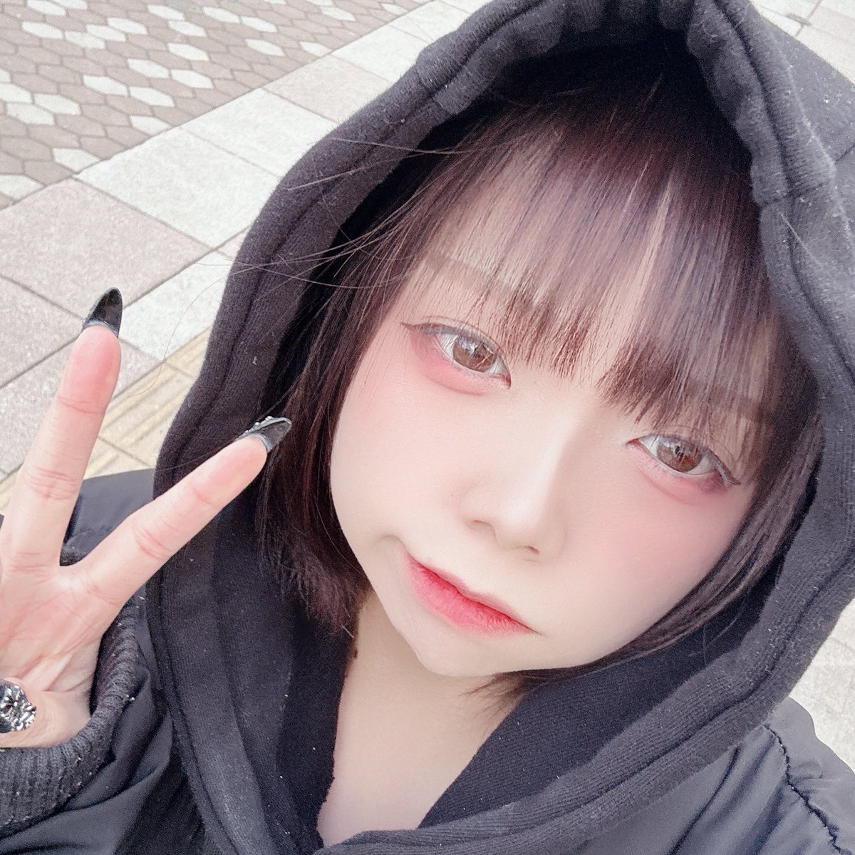 りる tweet media