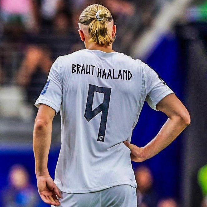 eurofootcom's tweet photo. 🚨🇳🇴 𝐎𝐅𝐅𝐈𝐂𝐈𝐀𝐋 | Erling Haaland (25) is now the FASTEST ever player in history to score 60 intentional goals. History made. 🥇 https://t.co/QZoH9nbUaY
