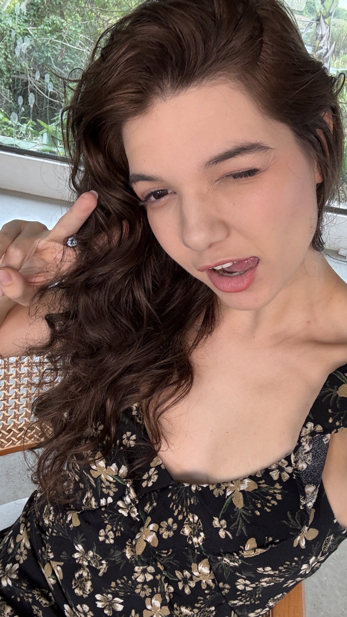 Heyooo love right now lets gooooo https://t.co/wpzmeDtfaR https://t.co/4vlzYx8IFg
