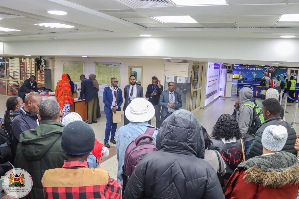Diaspora_KE's tweet photo. 𝐔𝐏𝐃𝐀𝐓𝐄 𝐎𝐍 𝐄𝐕𝐀𝐂𝐔𝐀𝐓𝐈𝐎𝐍 𝐎𝐅 𝐊𝐄𝐍𝐘𝐀𝐍𝐒 𝐅𝐑𝐎𝐌 𝐒𝐎𝐔𝐓𝐇 𝐀𝐅𝐑𝐈𝐂𝐀:

This evening at the Jomo Kenyatta International Airport (JKIA), the Government of Kenya, through the State Department for Diaspora Affairs, received 64 Kenyans evacuated from South Africa. 

The group, which followed the first batch of 26 Kenyans that arrived on Tuesday morning, included minors, priority cases and other returnees.

Representing  Diaspora Affairs Principal Secretary, Ms @roselinenjogu , Mr. Wario Galgalo from the Welfare and Rights Division, welcomed the evacuees as they received psychosocial support services from the Diaspora Affairs' Counseling Unit, debriefed, and subsequently reunited with their families.