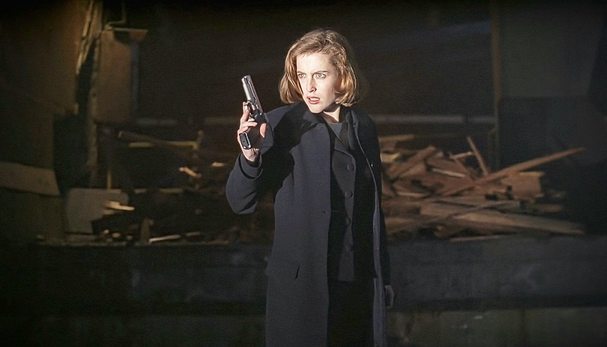 XFilesAesthetic's tweet photo. The X Files lighting is still unmatched after 30 years ✨🙌 https://t.co/i78od6ZTPG