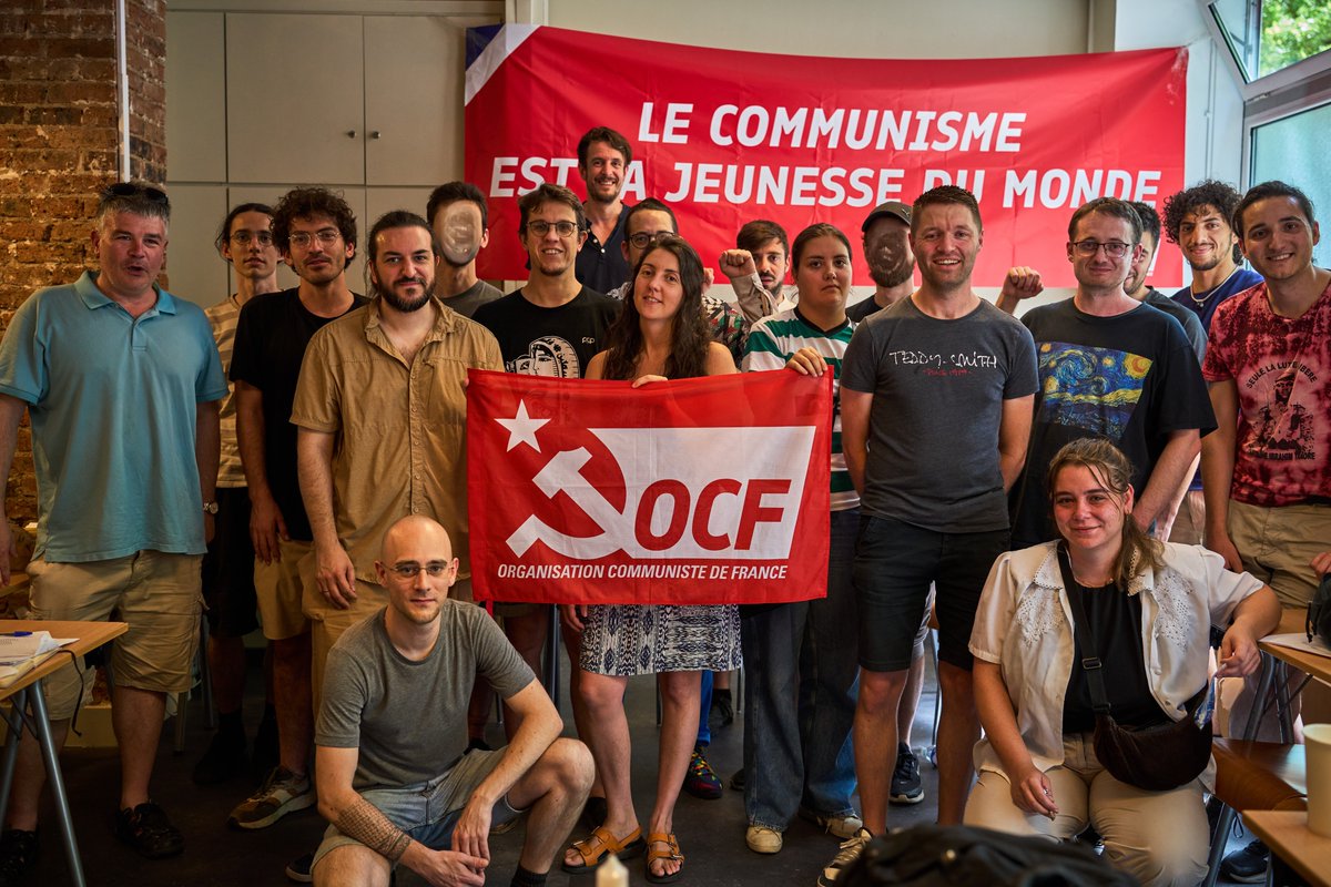 OrgaCommuniste's tweet photo. 🔴 CONFÉRENCE NATIONALE DE L'OCF

Les 27 et 28 juin derniers, Paris a accueilli la conférence nationale de l’OCF.
Une vingtaine de délégués, cadres locaux et nationaux, se sont réunis afin de travailler sur la base commune de discussion. Ce texte sera débattu et amendé lors de notre premier congrès en janvier prochain.

Au programme de ces deux jours de travail intense :
    📊 Textes d’orientation stratégique.
    📜 Projets de statuts.
    🗳️ Proposition stratégique pour l’échéance présidentielle de 2027.

À l’OCF la démocratie s'organise et se pratique.

👉 Envie de participer à la construction d'un parti communiste tourné vers l'avenir ? Rejoignez-nous.