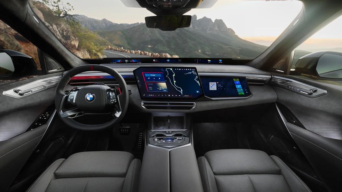 sandislonjsak's tweet photo. I can’t believe how ugly new BMW X5 is. https://t.co/McDF5A8e98