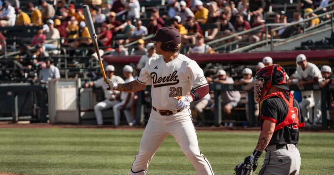 GamecockCentral's tweet photo. South Carolina picks up commitment from transfer lefty-hitting first baseman

READ FREE ➡️ https://t.co/htOD74VhX9 https://t.co/ea3yRwjkTA