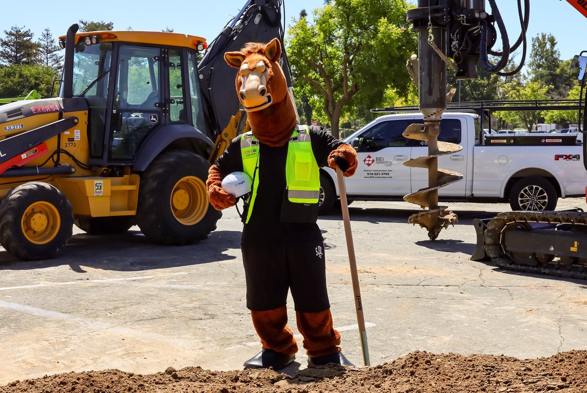 SJDeltaCollege's tweet photo. 🎉 Today we officially broke ground on the Energy Efficiency Project—the first #MeasureK-funded construction project at Delta College!

This exciting milestone marks the beginning of campus improvements that will benefit students and our community for years to come. (1/3) https://t.co/6cFqtQD9x8