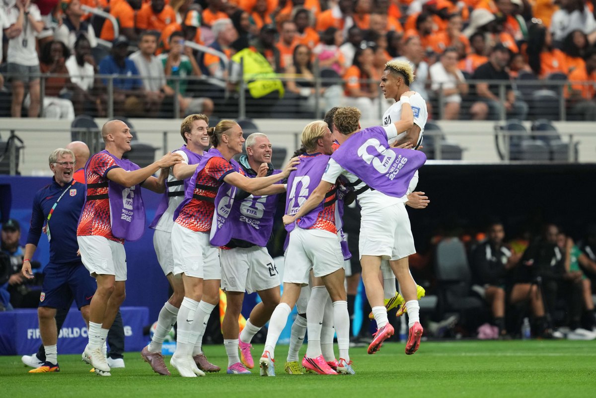 _BeFootball's tweet photo. 🚨🚨 LA NORVÈGE 🇳🇴 ET HAALAND SORTENT LA CÔTE D’IVOIRE 🇨🇮 ET REJOIGNENT LES 1/8es !!!!!! ✅🌍 

L’autre détraqué a marqué son 60e but en 53 sélections. ☠️ 

C’est la troisième fois de son histoire que la Norvège va jouer un 1/8e de Coupe du Monde. https://t.co/PVIz9J8MGn