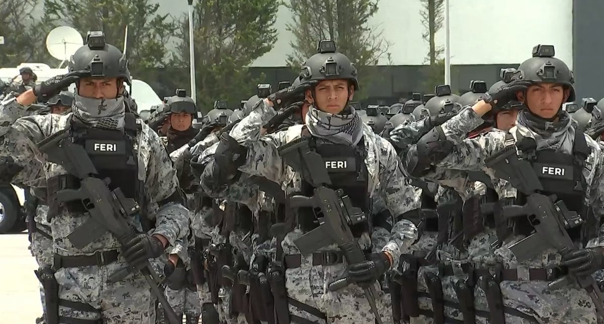 ErnestinaGodoy_'s tweet photo. Como integrante del Gabinete de Seguridad, acudí al Séptimo Aniversario de la Guardia Nacional, desde Huehuetoca, Estado de México, encabezado por la Presidenta, @Claudiashein. El servicio de la Guardia Nacional al pueblo mexicano, contribuye en la construcción de la paz, con atención a las causas que generan la violencia. Su consolidación con más de 125 mil elementos y 590 cuarteles, muestra que ya son parte fundamental en la Estrategia de Seguridad que protege a la ciudadanía.