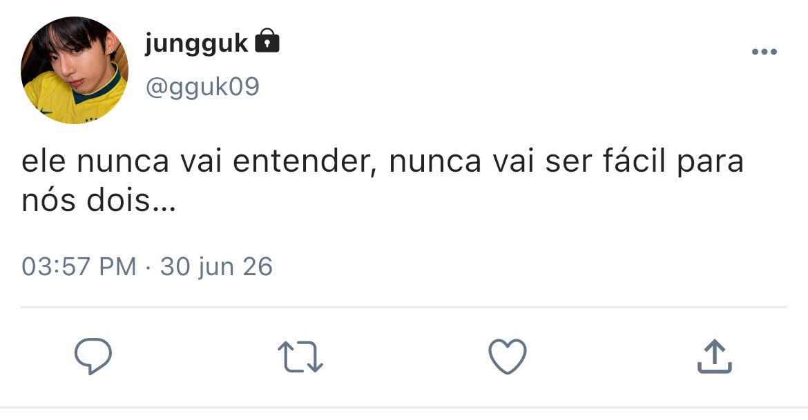 atelierdeaus's tweet photo. #jikookau name of the game

Onde Jimin e Jungkook jogam no mesmo clube da Premier League e namoram secretamente há sete anos. 

Mas o peso das mentiras, os boatos de tablóides sobre a "suposta namorada loira" de Jungkook e o silêncio do vestiario fazem Jimin chegar ao seu limite https://t.co/tuT19bTbvw