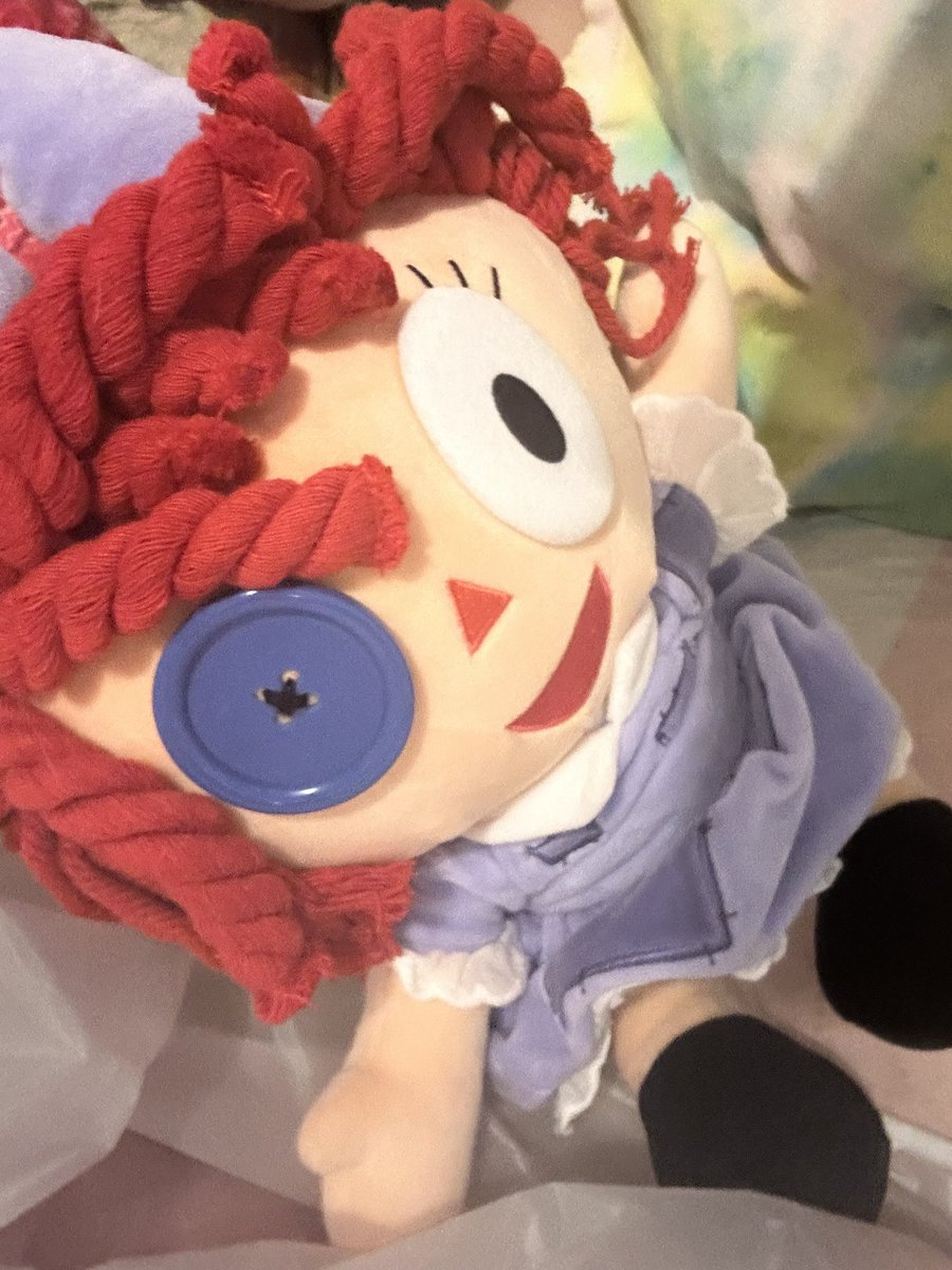 ChamikuU's tweet photo. Mi novio me regalo a ragatha por mi cumple, dio un paseo de un mes pero finalmente llego hace 3 días https://t.co/rydFEXSeTq