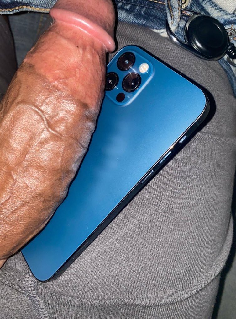 nb081592's tweet photo. My dick big as fuck https://t.co/wvhzyvdC6Q