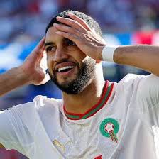 alsami_712's tweet photo. إسماعيل صيباري.. بنزيما الجديد بنكهة مغربية🔥لاعب يمتلك "بروفايل" المهاجم العصري بذكائه في التحرك، وقدرته العالية على المحطة وبناء اللعب الإيجابي.رأي فني: صيباري ليس مجرد هداف، بل "مهاجم وهمي" وصانع ألعاب متقدم يربط الخطوط بامتياز ويمتلك مرونة تكتيكية تؤهله لقيادة هجوم المغرب https://t.co/veihyVMyx8