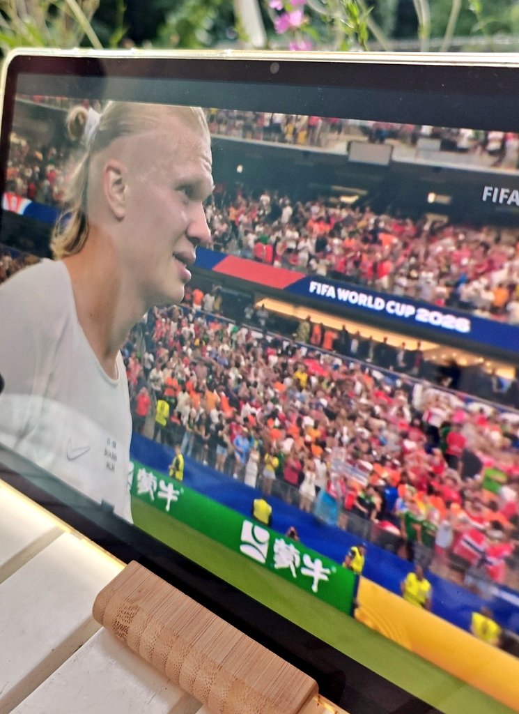 ArminJohnert's tweet photo. Fussball kann auch so schön sein:
Norwegen. 

#NORCIV https://t.co/Tn99cY9Ky6