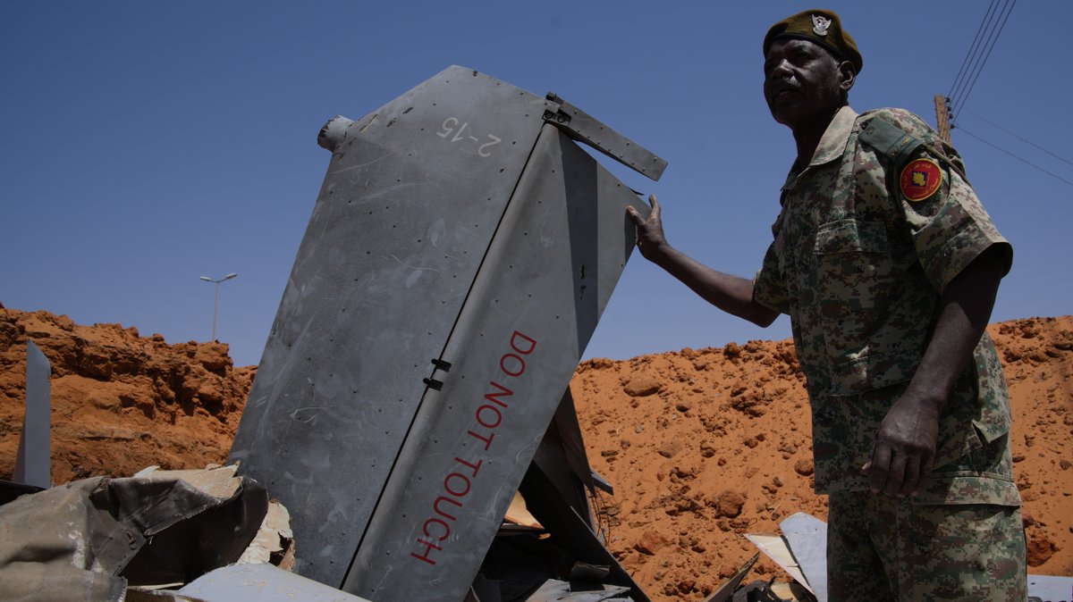 ADFmagazine's tweet photo. Waive of high-level betrayals raises questions of the conflict’s future direction.