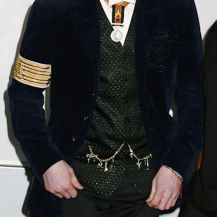 mjshahdd's tweet photo. the stylish jackson https://t.co/UbcJAsh2oY