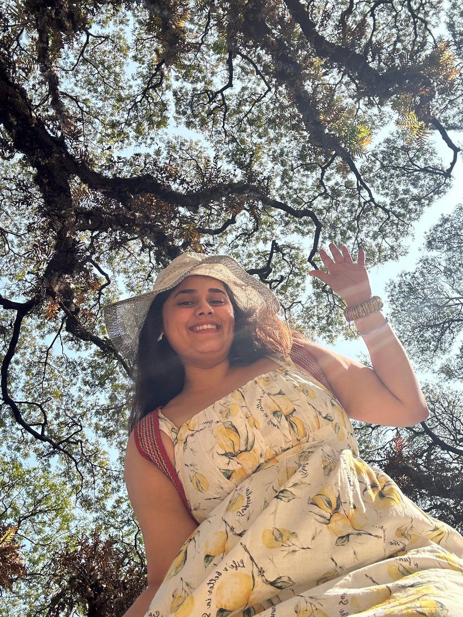 KhushiT113's tweet photo. Exploring #Bengaluru Summers with #dosa pitstops
🌻🍛🌴🥥🛺🍉👒 https://t.co/Ya06UgouOa