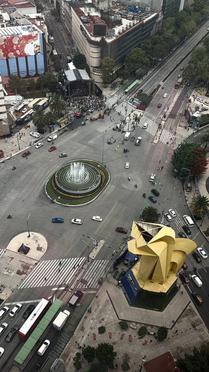 kickassl's tweet photo. Palco VIP para ver a Cuisillos en torre caballito, ni crean que me hicieron venir a trabajar. https://t.co/R5fQAWodeT