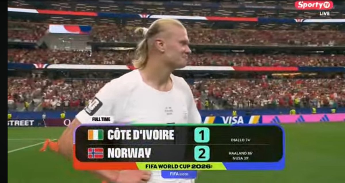 Codeonaxiz's tweet photo. Halland knows they didn't deserve the win. Ivorian press them like bread 🥪 

Norway, Ivory Coast plays there mind out. https://t.co/GjtbPAZ6hQ