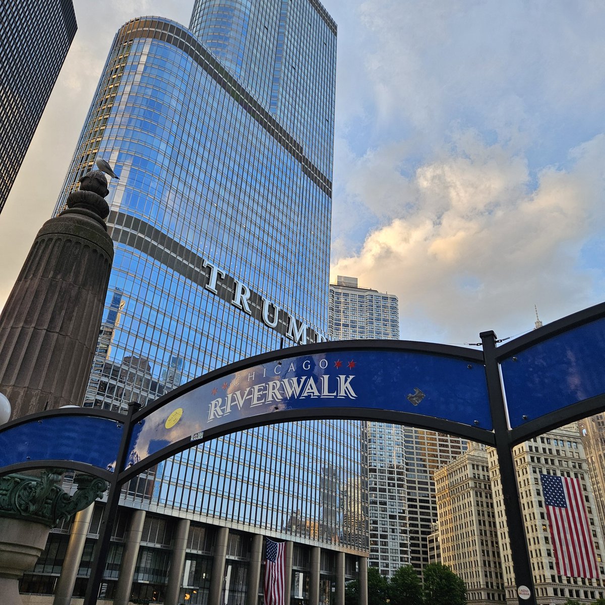 thealynabanks's tweet photo. Good to be here #chicago #travel #models https://t.co/WNuFHcAv3c