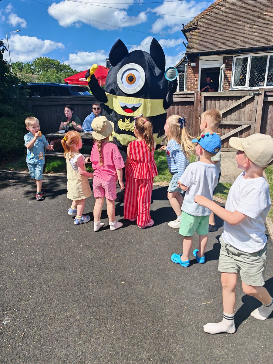 SimondsAlvin's tweet photo. Pikachu and Bat minion met families at a social club event https://t.co/uYCvtNiKnJ